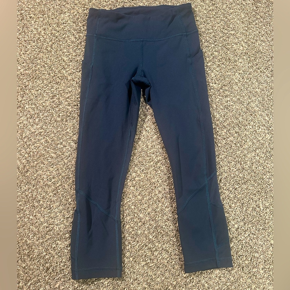 Lululemon Pace Rival Crop leggings. Full-on Luxtreme.